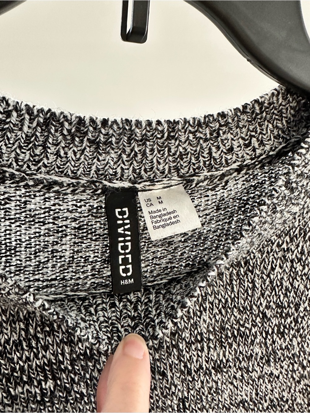 H&M Black & White Marled Crewneck Sweater - Picture 4 of 6